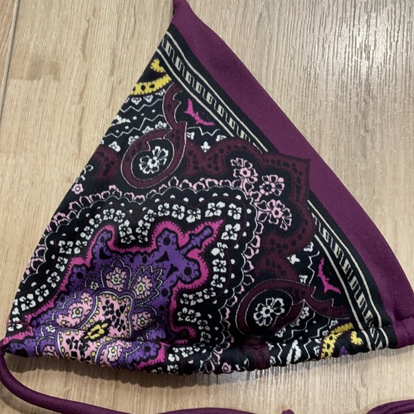 Victoria’s Secret Purple Paisley Triangle Top - Picture 2 of 5